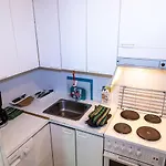 펜션 Tervakosken Tervaniemi Hirsimoekki & Oma Sauna *