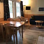 Tervakosken Tervaniemi Hirsimoekki & Oma Sauna 펜션
