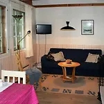 Tervakosken Tervaniemi Hirsimoekki & Oma Sauna 펜션